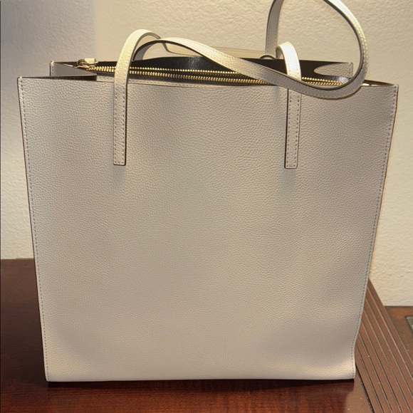 Marc Jacobs NWOT The Grind Tote Cream - Picture 4 of 7